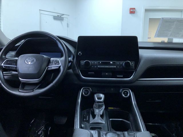 Thumbnail: 2025 Toyota Grand Highlander - 9