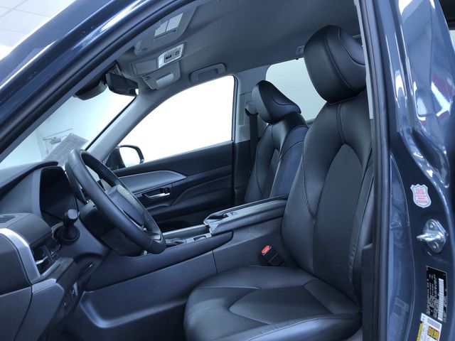 Thumbnail: 2025 Toyota Grand Highlander - 10