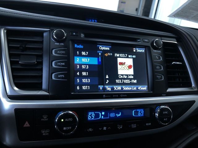 Thumbnail: 2017 Toyota Highlander - 25