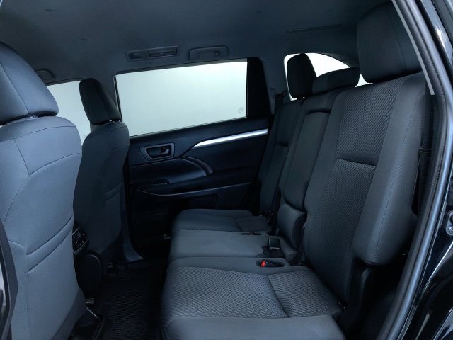 Thumbnail: 2019 Toyota Highlander - 28
