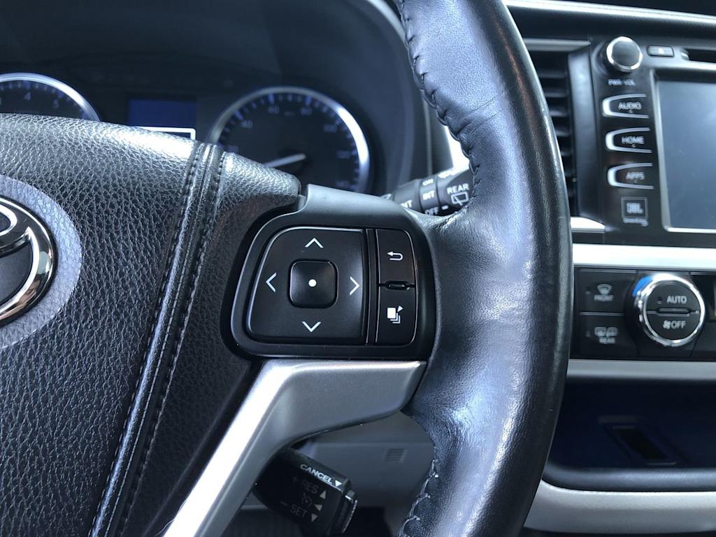 2014 Toyota Highlander Limited 33