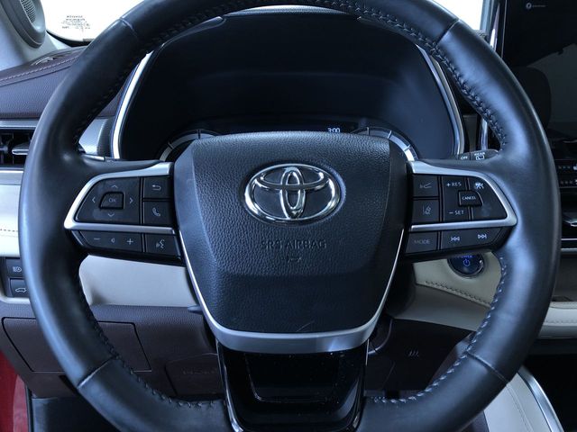 Thumbnail: 2022 Toyota Highlander - 30