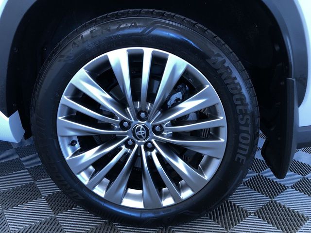 Thumbnail: 2026 Toyota Highlander - 8