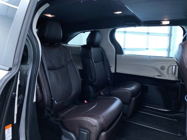 Thumbnail: 2024 Toyota Sienna - 29