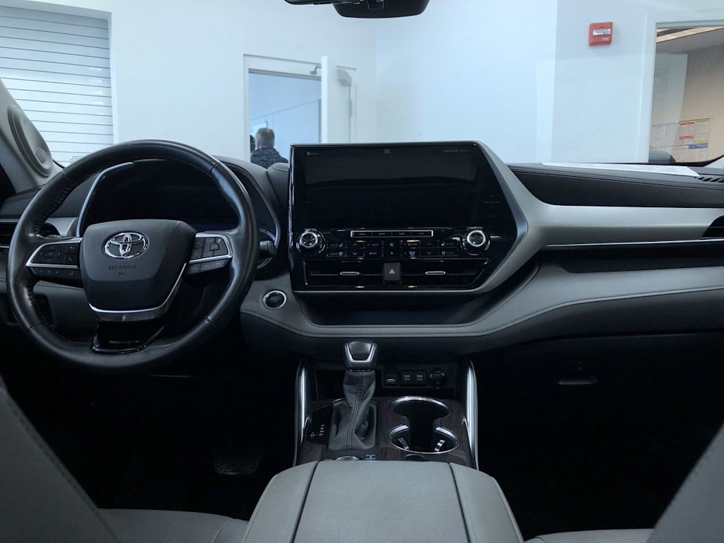 2020 Toyota Highlander Platinum 9