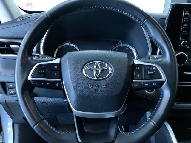 Thumbnail: 2022 Toyota Highlander - 12