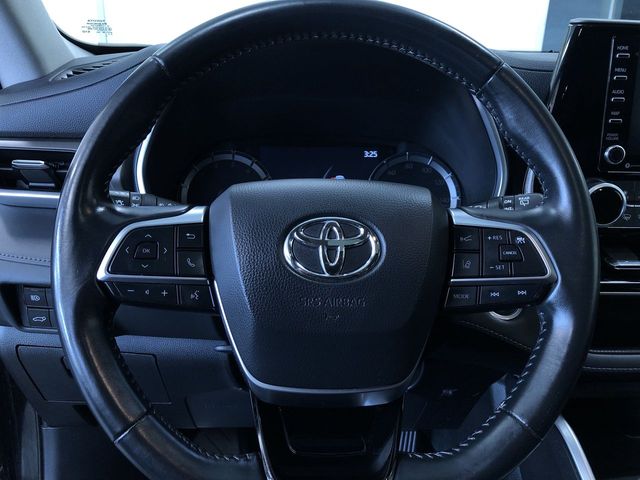 Thumbnail: 2021 Toyota Highlander - 12