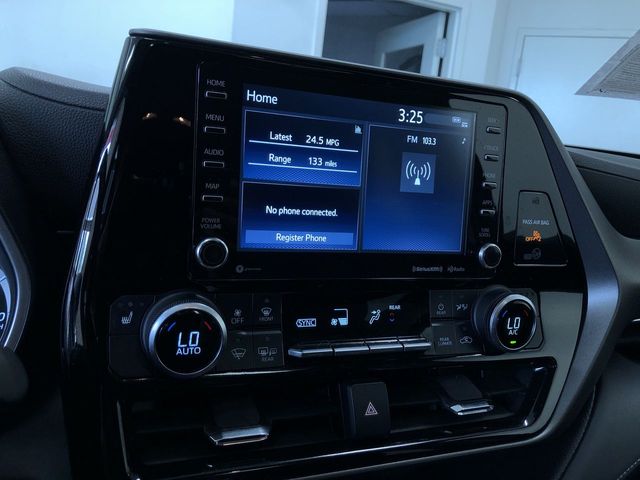 Thumbnail: 2021 Toyota Highlander - 31