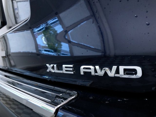 Thumbnail: 2022 Toyota Highlander - 7
