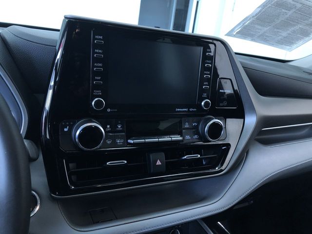 Thumbnail: 2022 Toyota Highlander - 13