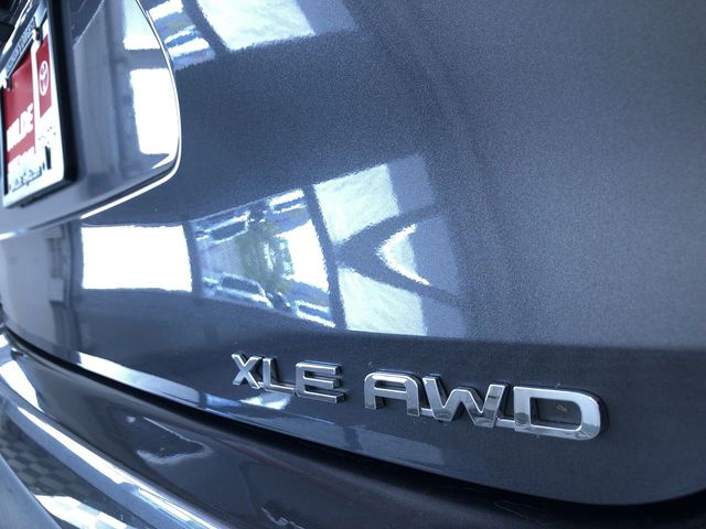 Thumbnail: 2022 Toyota Highlander - 7