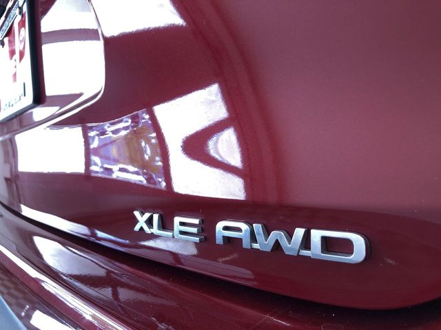 Thumbnail: 2022 Toyota Highlander - 7