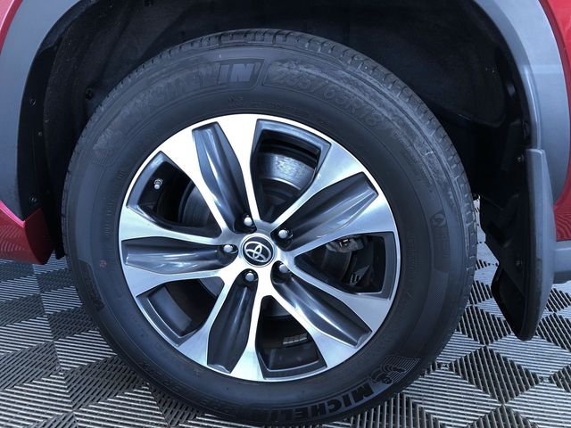 Thumbnail: 2022 Toyota Highlander - 8