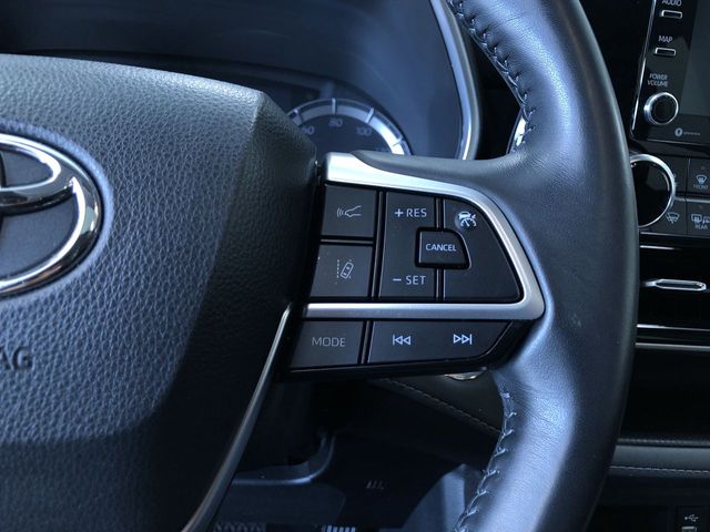 Thumbnail: 2022 Toyota Highlander - 24