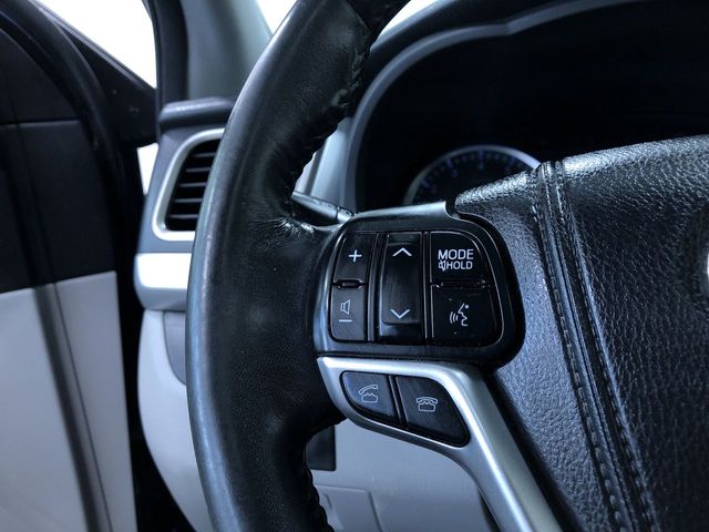 Thumbnail: 2014 Toyota Highlander - 31