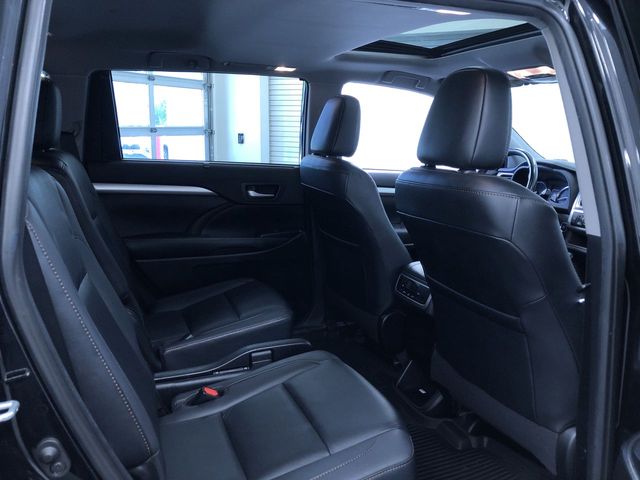 Thumbnail: 2019 Toyota Highlander - 29