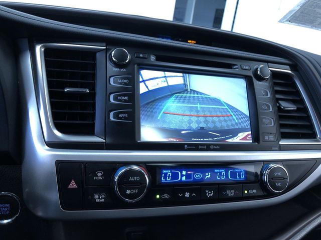 Thumbnail: 2019 Toyota Highlander - 14