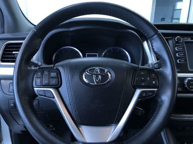 Thumbnail: 2019 Toyota Highlander - 36