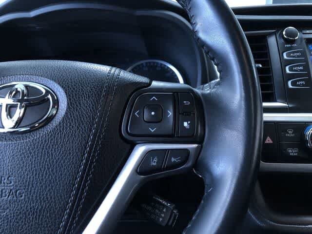 Thumbnail: 2019 Toyota Highlander - 38
