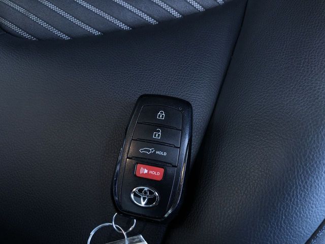 Thumbnail: 2025 Toyota Highlander - 17