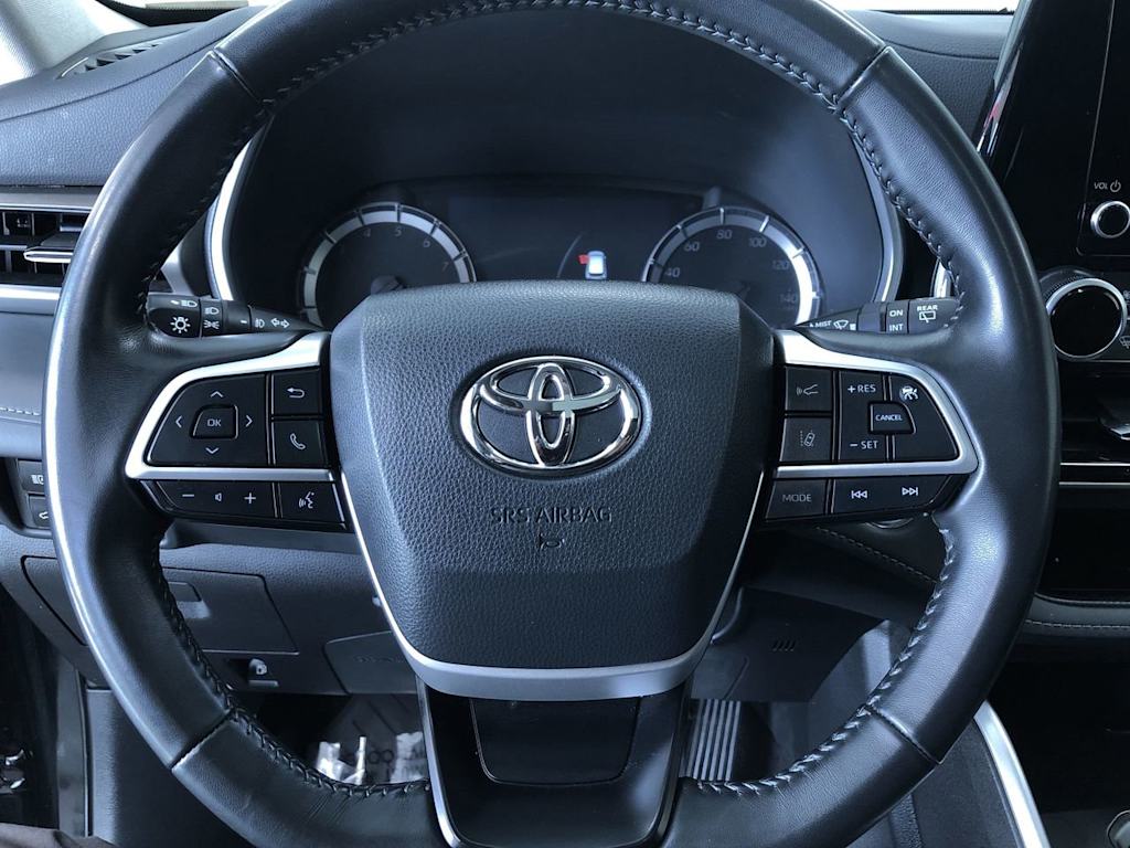 2023 Toyota Highlander L 31