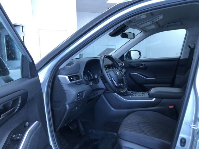 Thumbnail: 2024 Toyota Highlander - 10