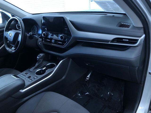 Thumbnail: 2024 Toyota Highlander - 9