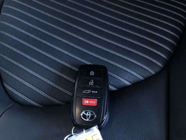 Thumbnail: 2025 Toyota Highlander - 18