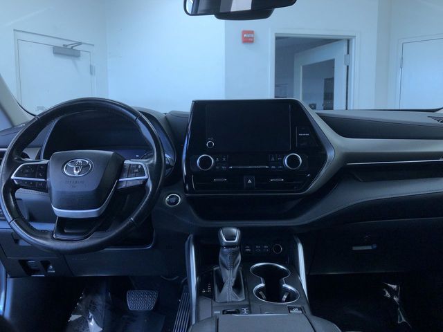 Thumbnail: 2024 Toyota Highlander - 2