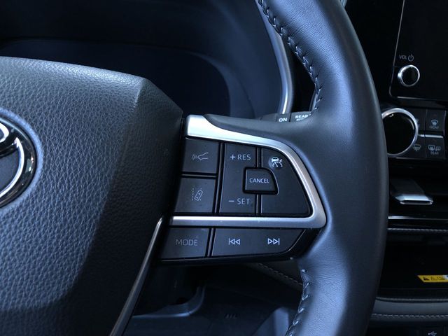 Thumbnail: 2025 Toyota Highlander - 29