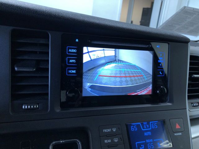 Thumbnail: 2016 Toyota Sienna - 14