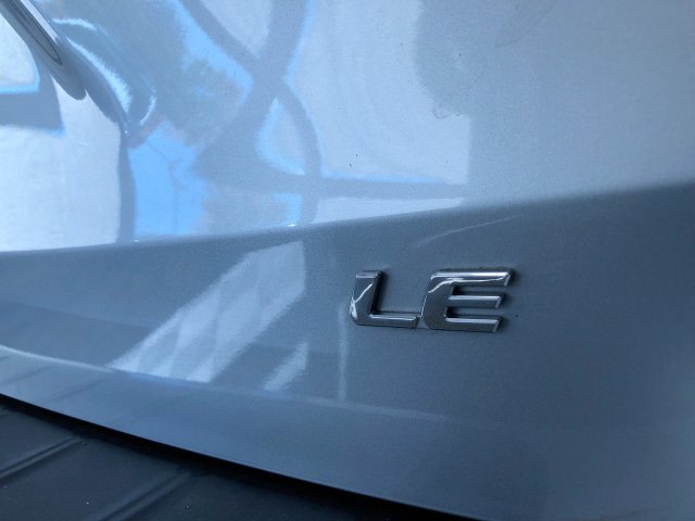 Thumbnail: 2015 Toyota Sienna - 25