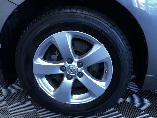 Thumbnail: 2015 Toyota Sienna - 8