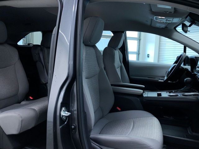 Thumbnail: 2025 Toyota Sienna - 23