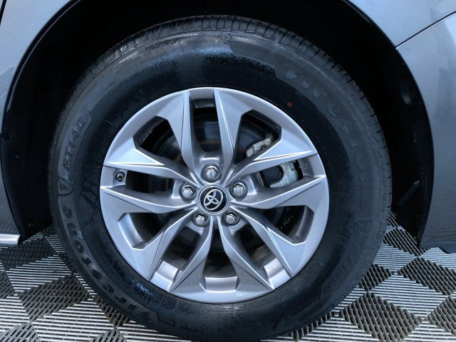 Thumbnail: 2025 Toyota Sienna - 8