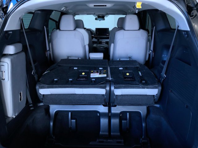 Thumbnail: 2025 Toyota Sienna - 34