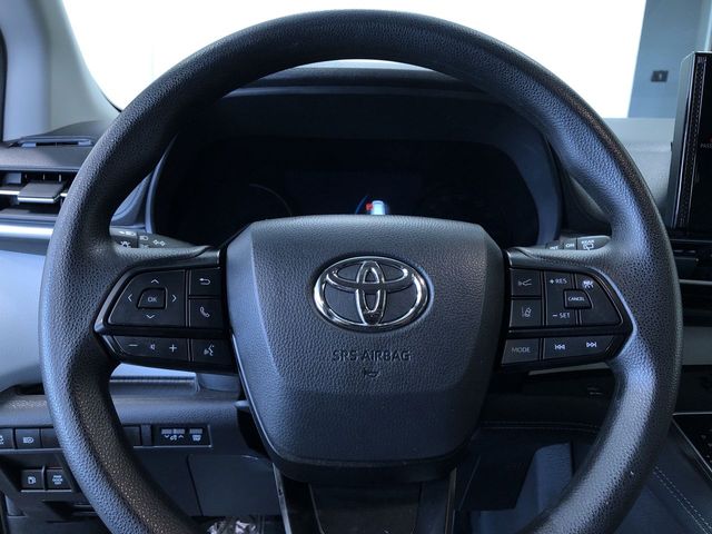 Thumbnail: 2025 Toyota Sienna - 13