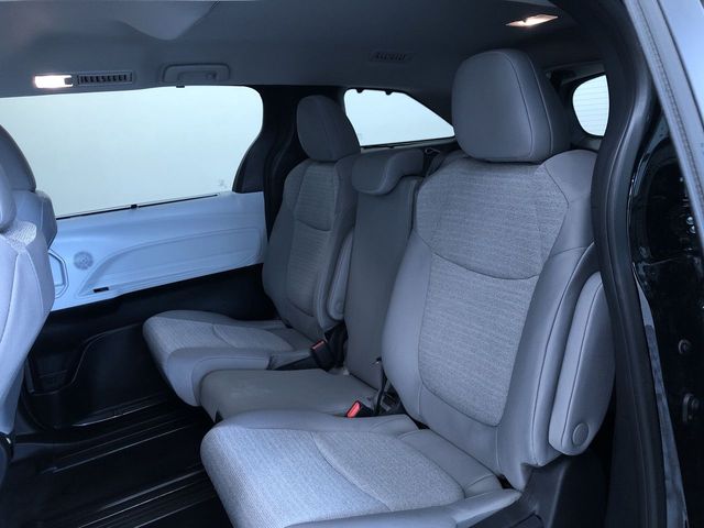 Thumbnail: 2026 Toyota Sienna - 26