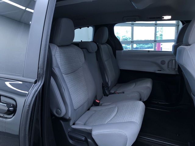 Thumbnail: 2026 Toyota Sienna - 27