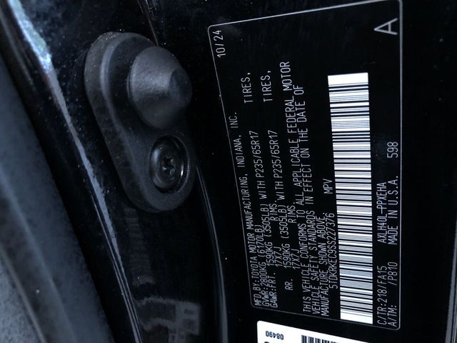 Thumbnail: 2025 Toyota Sienna - 18