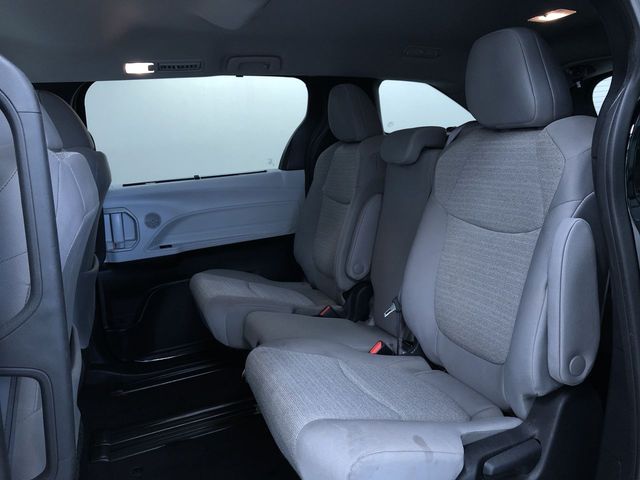 Thumbnail: 2025 Toyota Sienna - 26