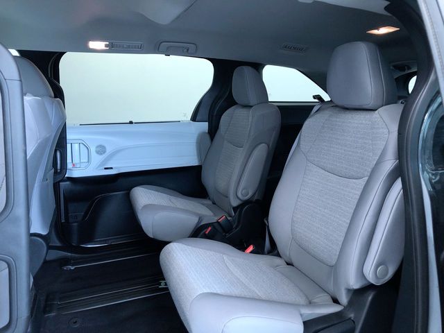 Thumbnail: 2025 Toyota Sienna - 27