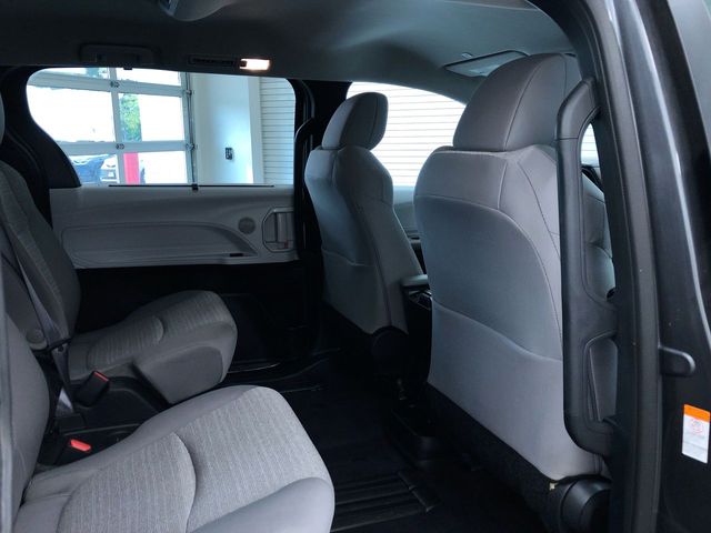 Thumbnail: 2025 Toyota Sienna - 29