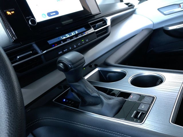 Thumbnail: 2025 Toyota Sienna - 15