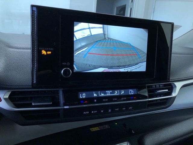 Thumbnail: 2025 Toyota Sienna - 14