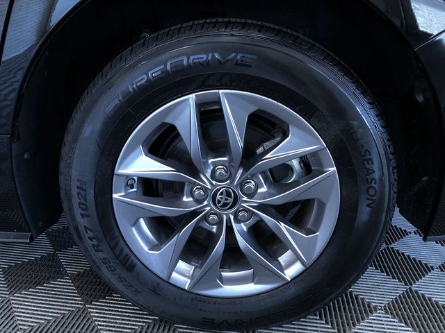 Thumbnail: 2025 Toyota Sienna - 8