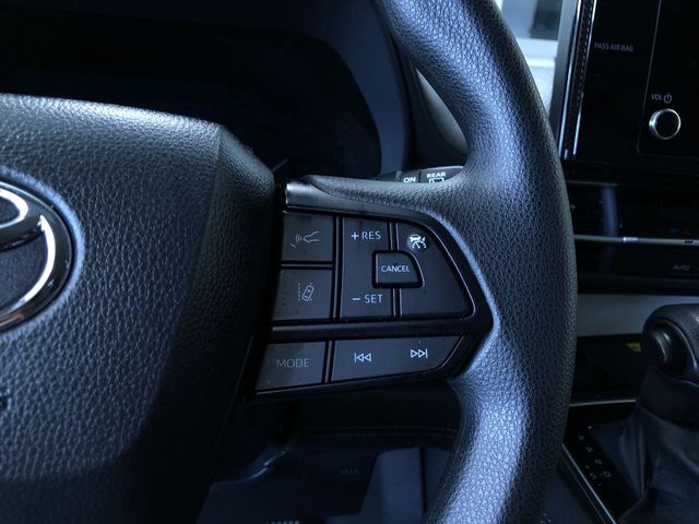 Thumbnail: 2025 Toyota Sienna - 32