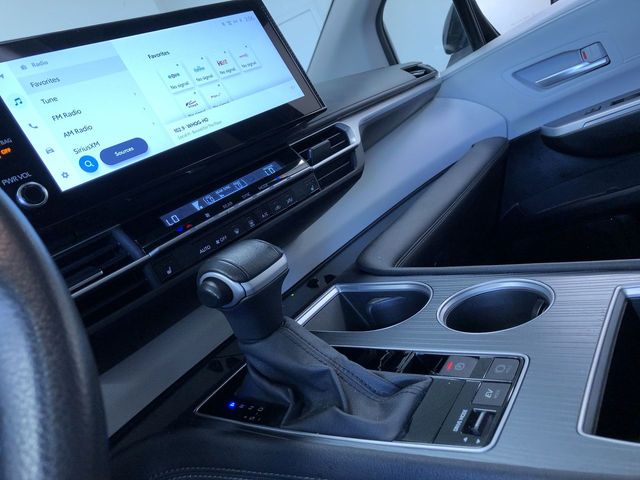 Thumbnail: 2025 Toyota Sienna - 31