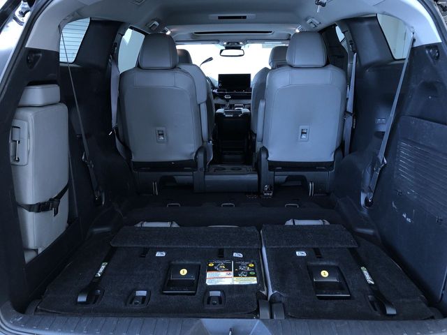 Thumbnail: 2025 Toyota Sienna - 32