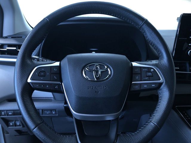 Thumbnail: 2024 Toyota Sienna - 13